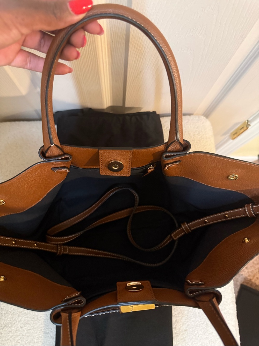 DeMellier Midi New York Tan Leather Tote Bag with Gold Hardware - Picture 7 of 11